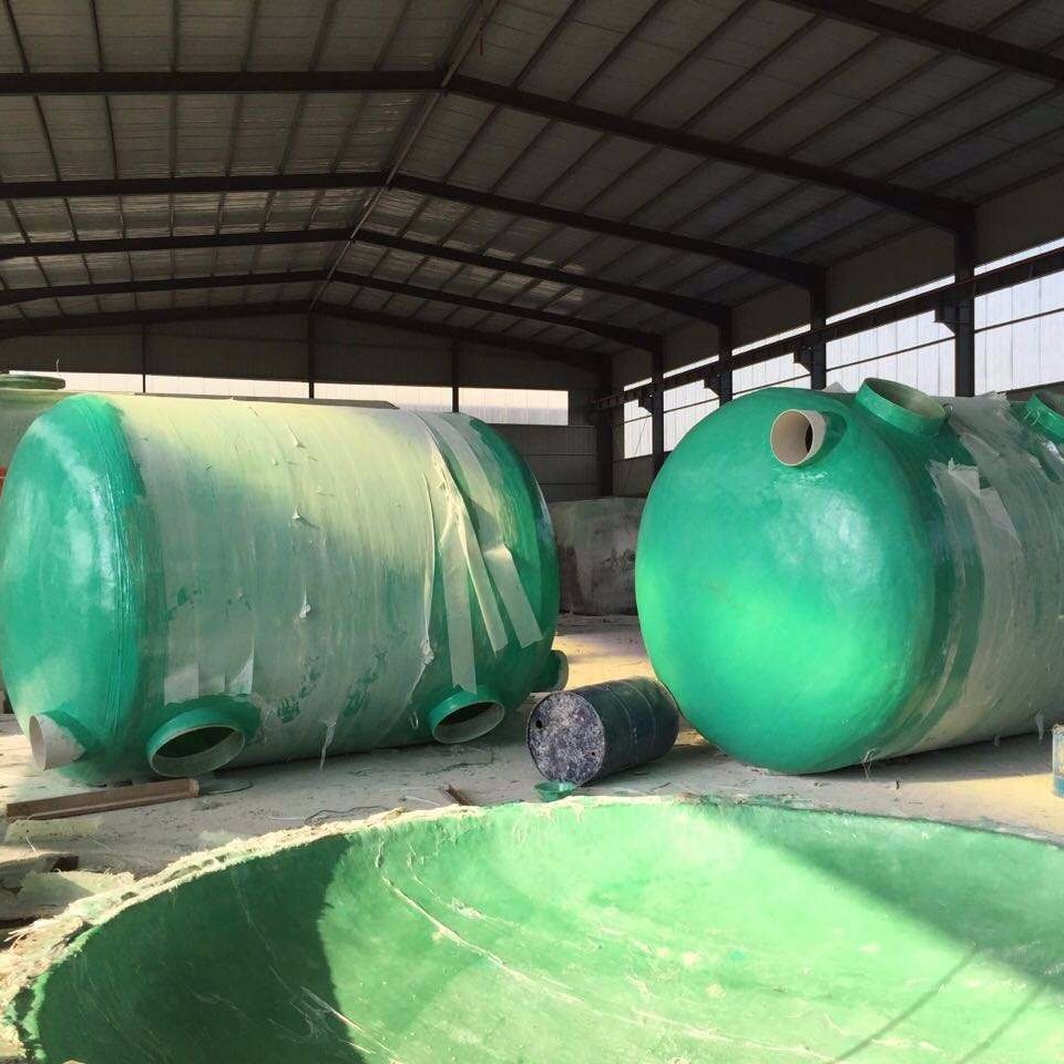 環(huán)保利器 霈凱清運化糞池與玻璃鋼新型污水儲水罐的優(yōu)勢解析